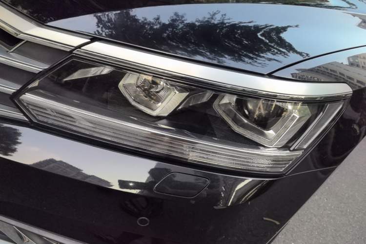 Used Volkswagen Passat 2016 380TSI DSG Prestige Edition Left Front Headlight