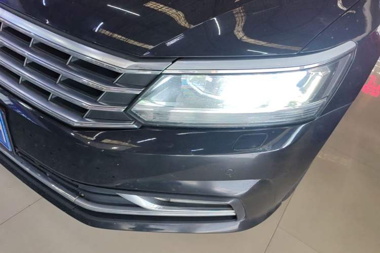 Used Volkswagen Passat 2016 330TSI DSG Prestige Edition Left Front Headlight
