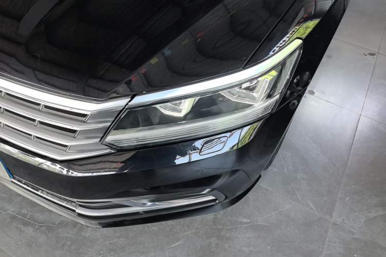 Used Volkswagen Passat 2016 330TSI DSG Prestige Edition Left Front Headlight