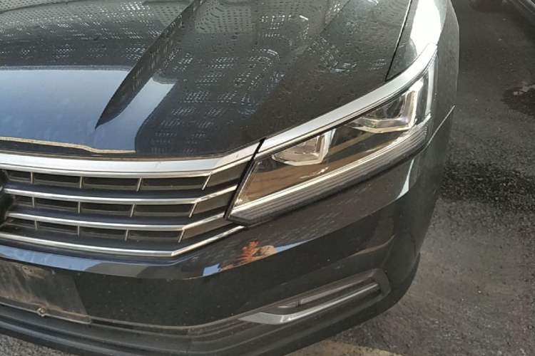 Used Volkswagen Passat 2016 1.8T Government Procurement Version (CEA Engine + 6AT) Left Front Headlight