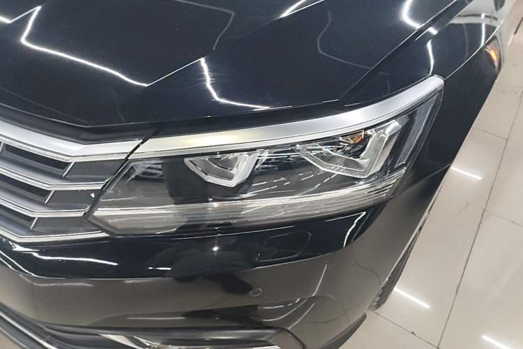 Used Volkswagen Passat 2016 330TSI DSG Prestige Edition Left Front Headlight