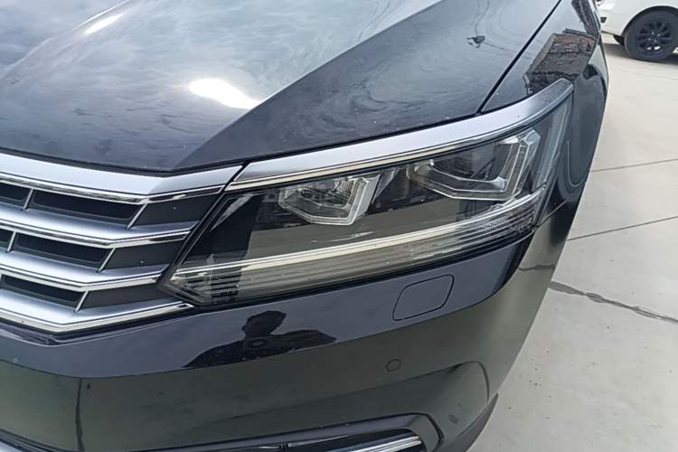 Used Volkswagen Passat 2016 330TSI DSG Prestige Edition Left Front Headlight
