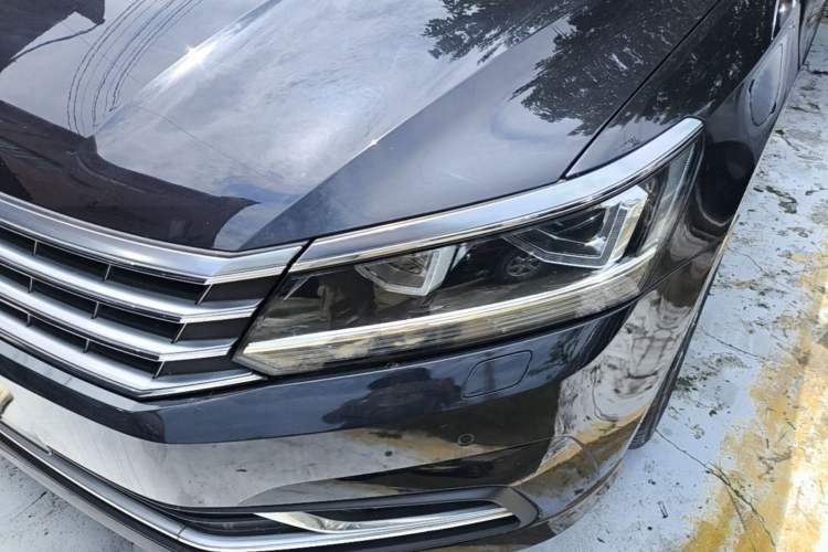 Used Volkswagen Passat 2016 380TSI DSG Prestige Edition Left Front Headlight