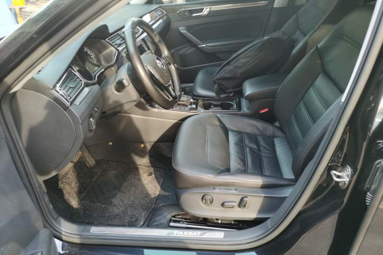 Used Volkswagen Passat 2016 330TSI DSG Prestige Edition Left Front Seat