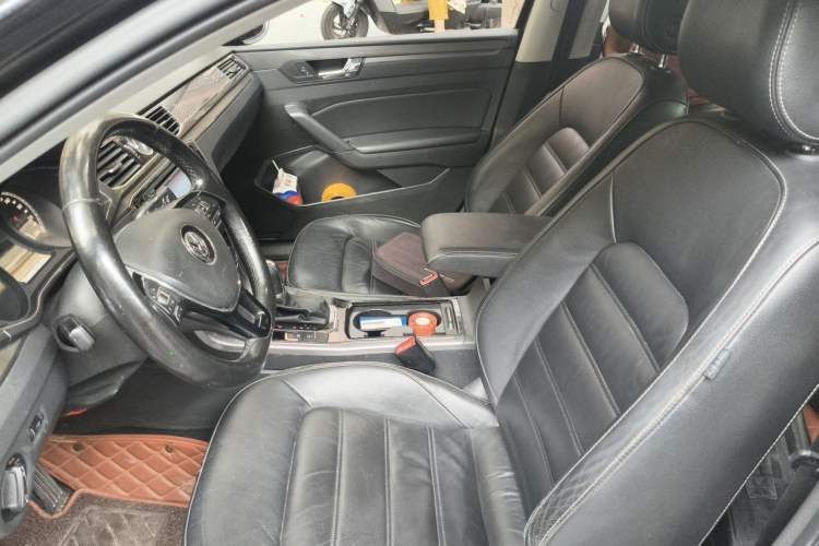 Used Volkswagen Passat 2016 330TSI DSG Luxury Edition Left Front Seat