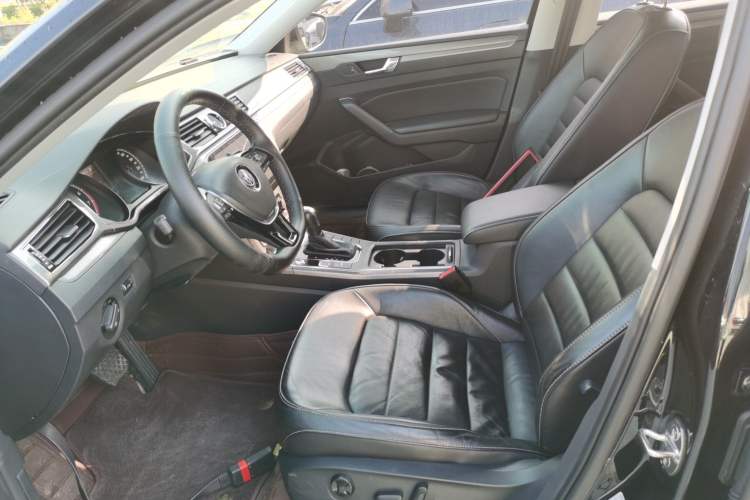 Used Volkswagen Passat 2016 1.8T Government Procurement Version (CEA Engine + 6AT) Left Front Seat