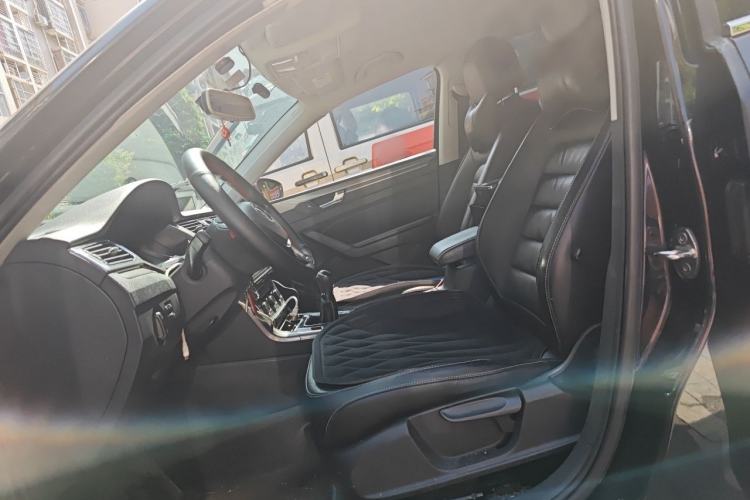 Used Volkswagen Passat 2016 280TSI Manual Luxury Edition Left Front Seat