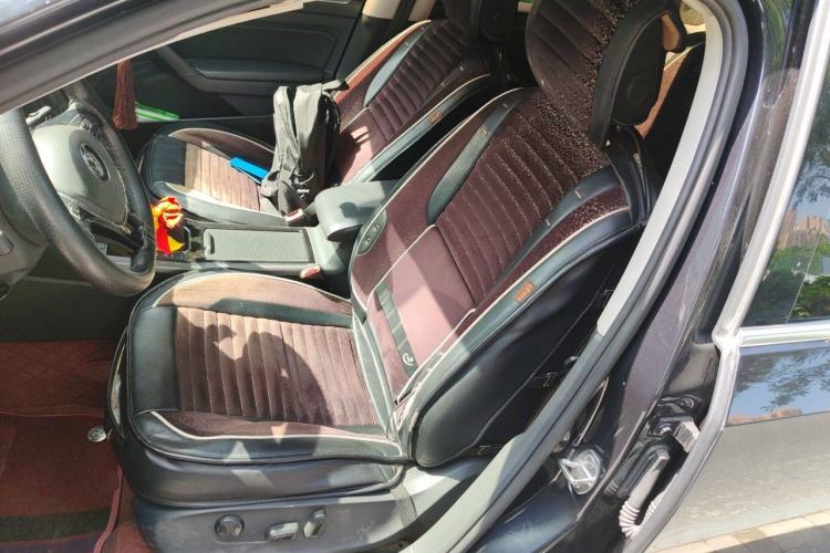 Used Volkswagen Passat 2016 330TSI DSG Luxury Edition Left Front Seat