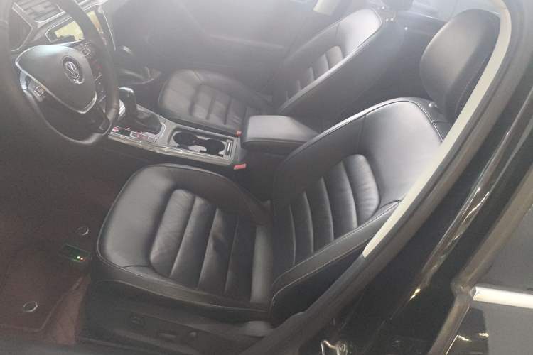 Used Volkswagen Passat 2016 1.8T Government Procurement Version (CEA Engine + 6AT) Left Front Seat