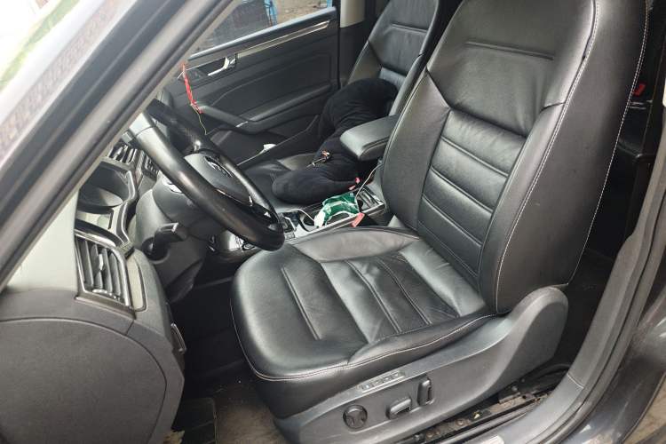 Used Volkswagen Passat 2016 330TSI DSG Prestige Edition Left Front Seat