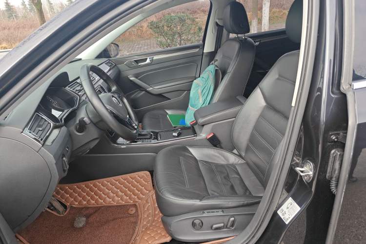 Used Volkswagen Passat 2016 330TSI DSG Prestige Edition Left Front Seat