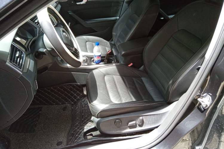 Used Volkswagen Passat 2016 330TSI DSG Luxury Edition Left Front Seat