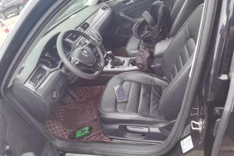 Used Volkswagen Passat 2016 1.8T Government Procurement Version (CEA Engine + 6AT) Left Front Seat