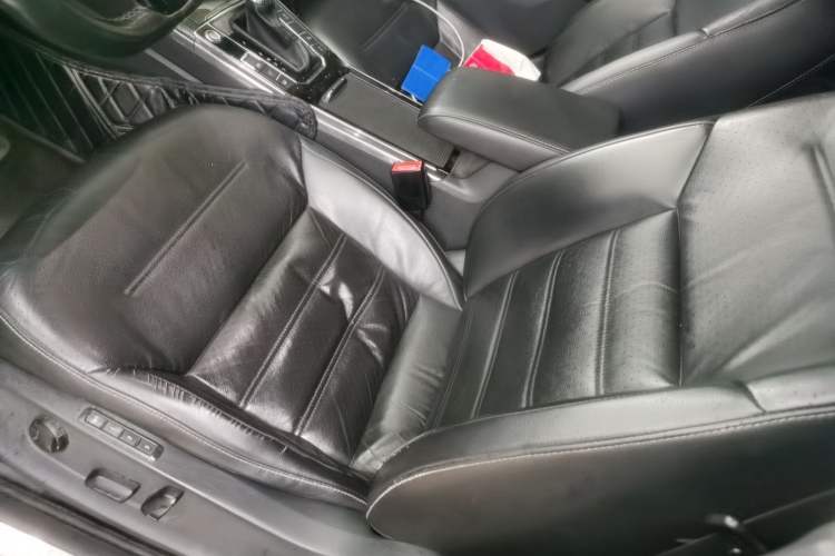 Used Volkswagen Passat 2016 330TSI DSG Prestige Edition Left Front Seat