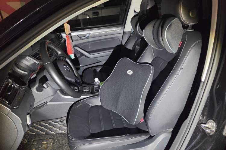Used Volkswagen Passat 2016 330TSI DSG Luxury Edition Left Front Seat