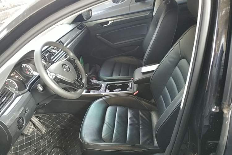 Used Volkswagen Passat 2016 1.8T Government Procurement Version (CEA Engine + 6AT) Left Front Seat