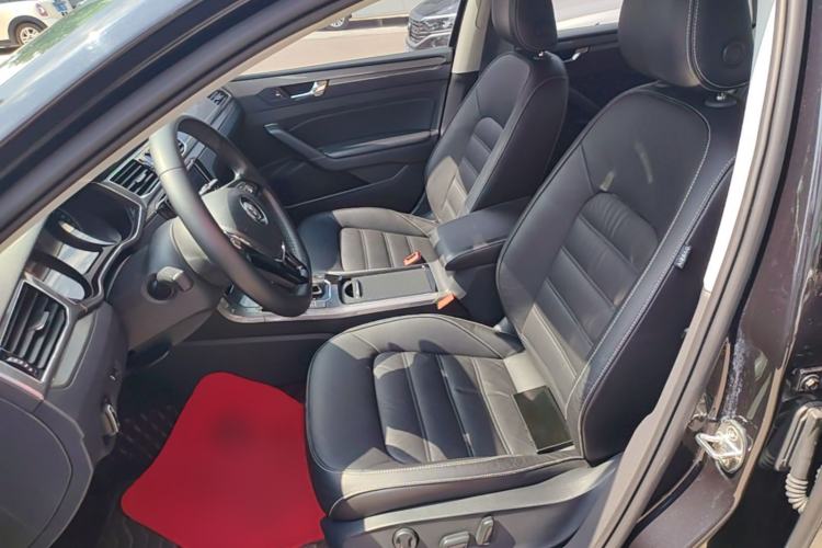 Used Volkswagen Passat 2016 330TSI DSG Luxury Edition Left Front Seat