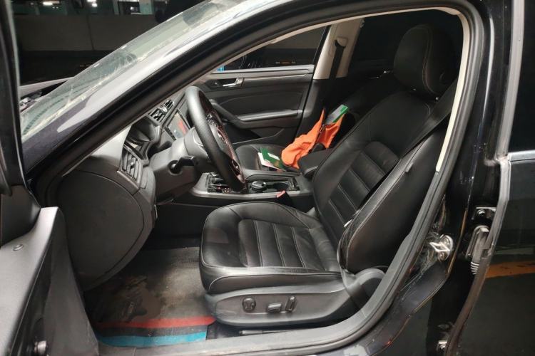 Used Volkswagen Passat 2016 330TSI DSG Luxury Edition Left Front Seat