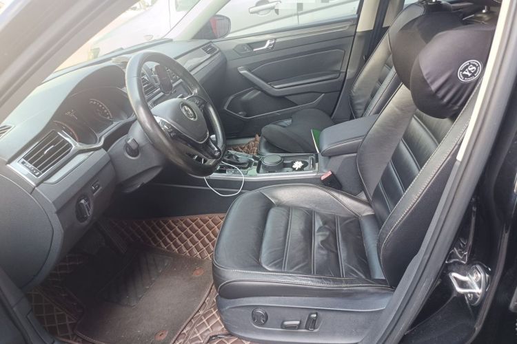 Used Volkswagen Passat 2016 330TSI DSG Luxury Edition Left Front Seat
