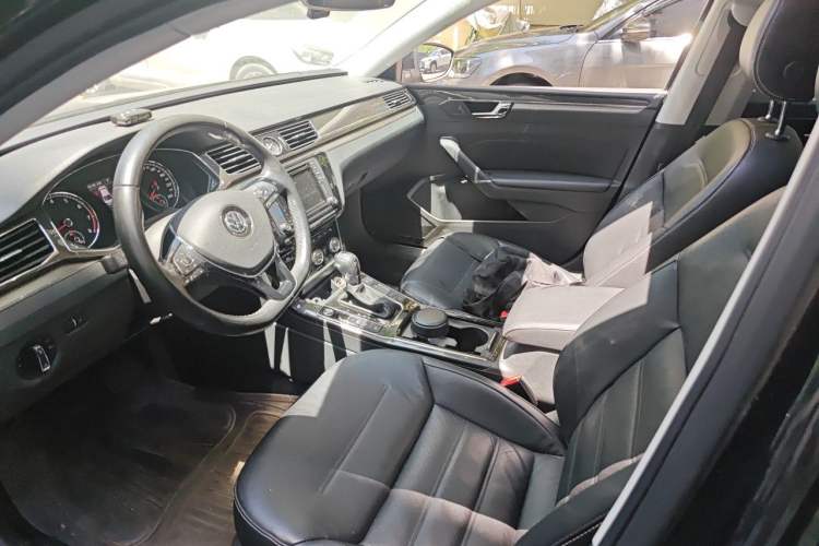 Used Volkswagen Passat 2016 330TSI DSG Prestige Edition Left Front Seat