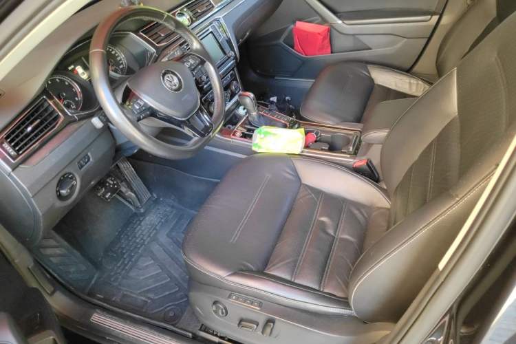 Used Volkswagen Passat 2016 330TSI DSG Prestige Edition Left Front Seat