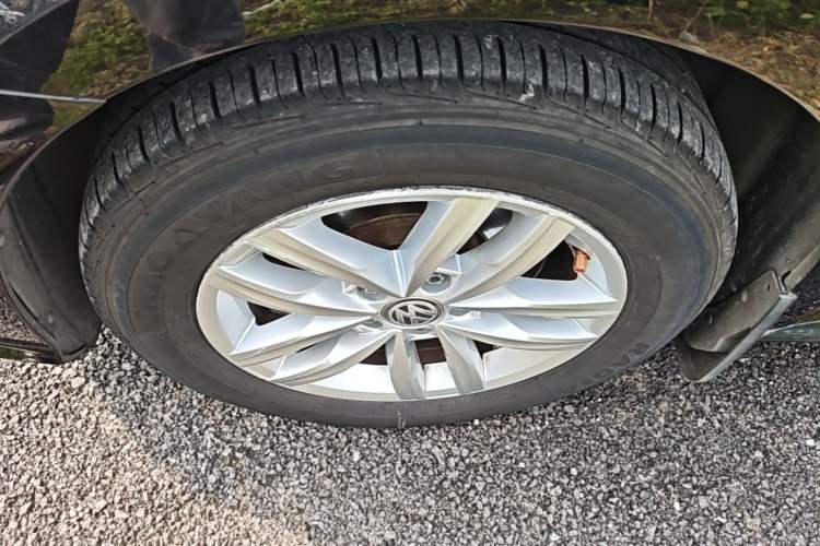 Used Volkswagen Passat 2016 280TSI DSG Prestige Edition Left Front Wheel Hub