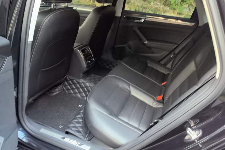 Used Volkswagen Passat 2016 380TSI DSG Prestige Edition Left Rear Seat