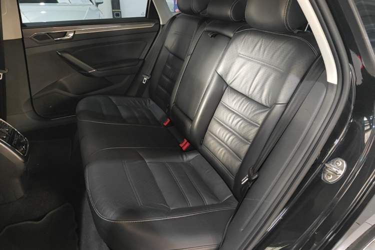 Used Volkswagen Passat 2016 330TSI DSG Prestige Edition Left Rear Seat