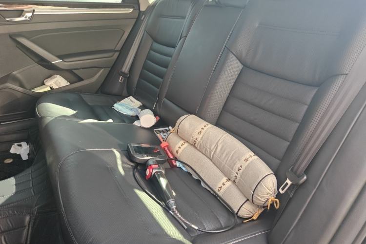 Used Volkswagen Passat 2016 380TSI DSG Ultimate Edition Left Rear Seat
