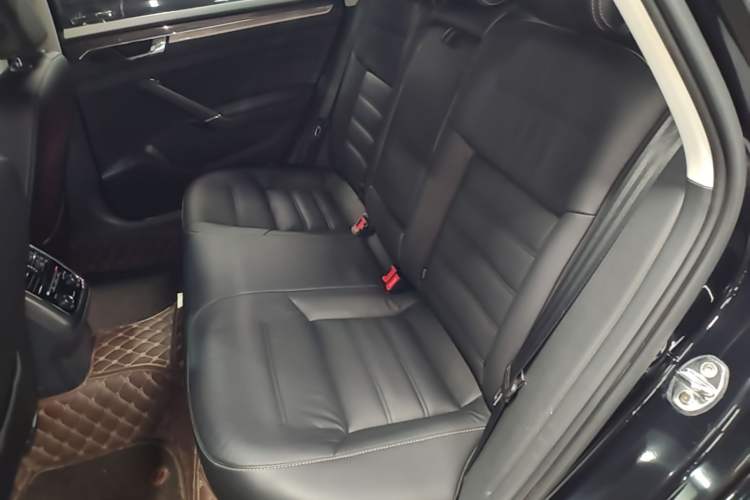 Used Volkswagen Passat 2016 330TSI DSG Prestige Edition Left Rear Seat