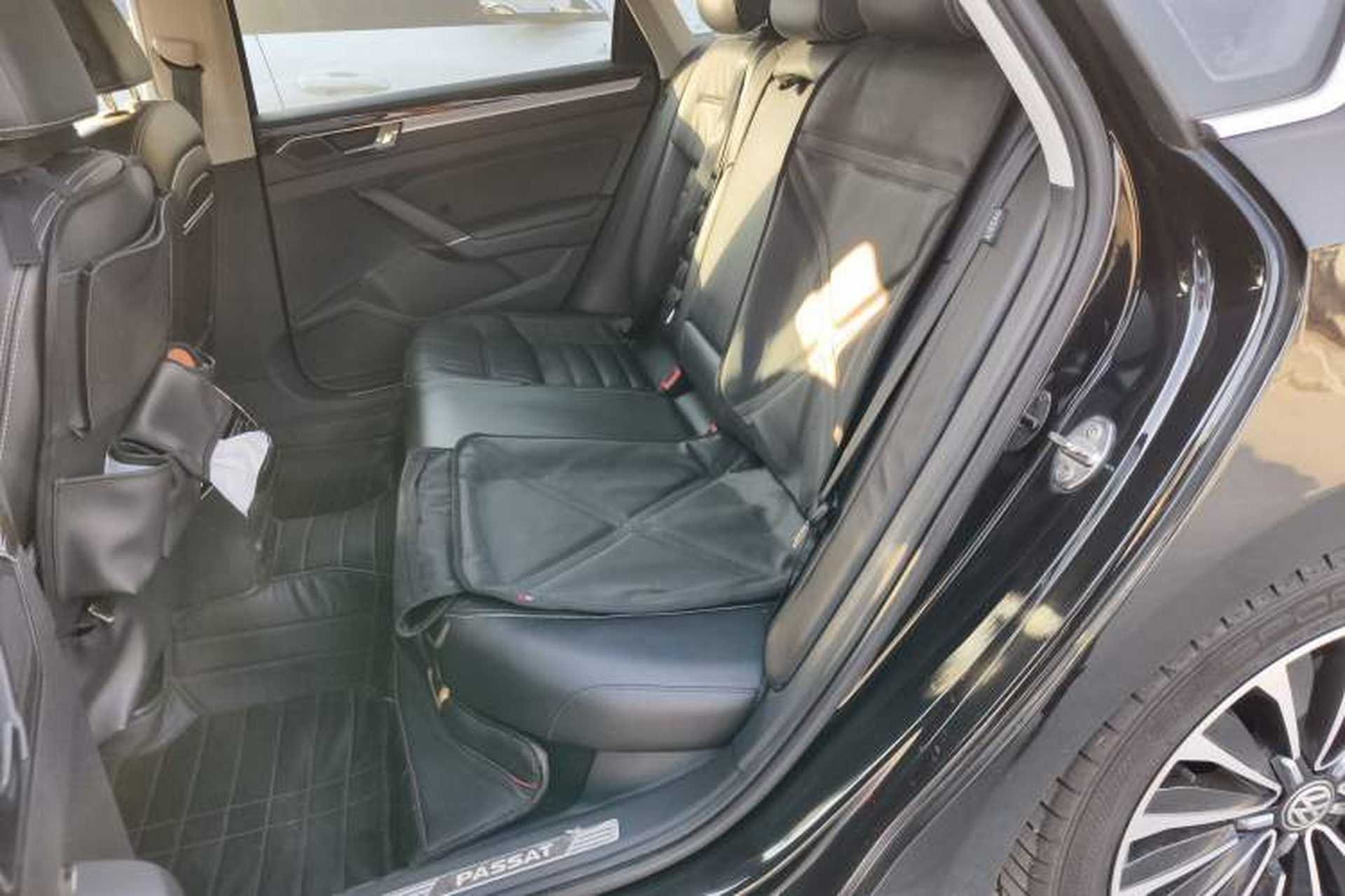 Used Volkswagen Passat 2016 380TSI DSG Ultimate Edition Left Rear Seat