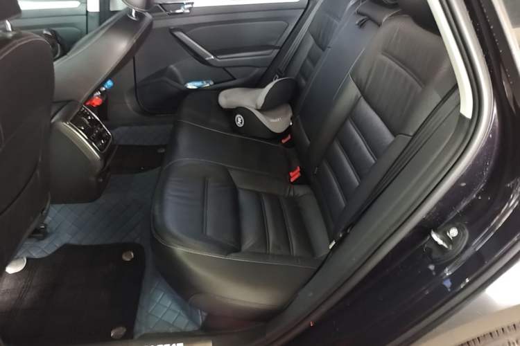 Used Volkswagen Passat 2016 330TSI DSG Prestige Edition Left Rear Seat