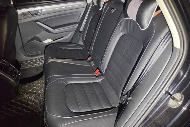 Used Volkswagen Passat 2016 330TSI DSG Luxury Edition Left Rear Seat