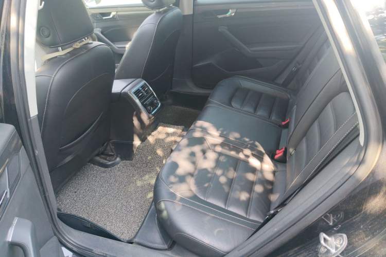 Used Volkswagen Passat 2016 330TSI DSG Luxury Edition Left Rear Seat