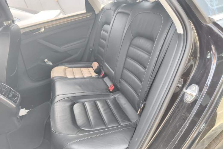 Used Volkswagen Passat 2016 280TSI DSG Prestige Edition Left Rear Seat