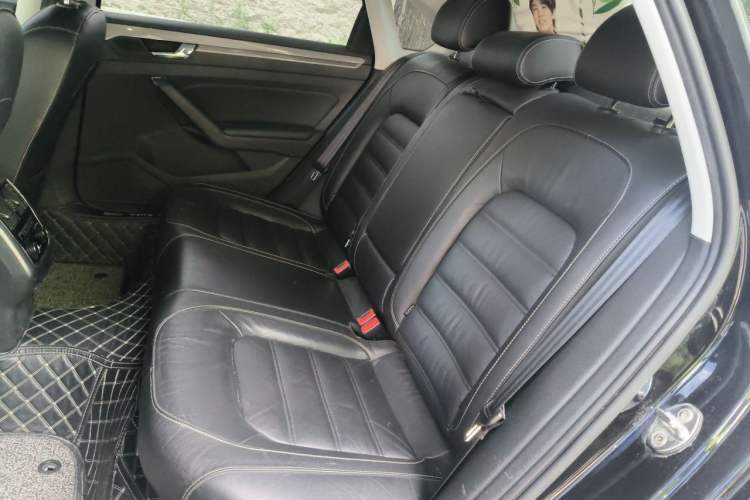 Used Volkswagen Passat 2016 330TSI DSG Luxury Edition Left Rear Seat