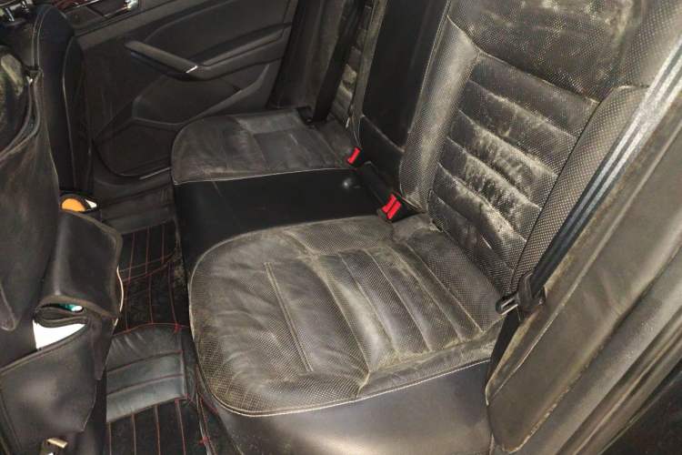 Used Volkswagen Passat 2016 380TSI DSG Ultimate Edition Left Rear Seat
