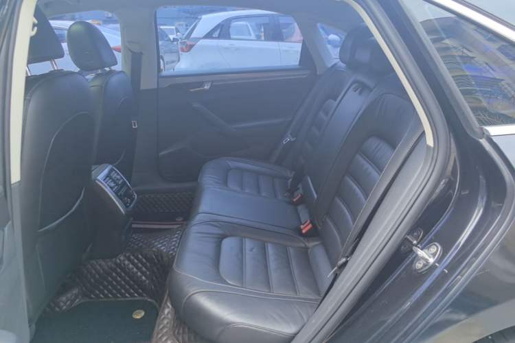 Used Volkswagen Passat 2016 330TSI DSG Luxury Edition Left Rear Seat