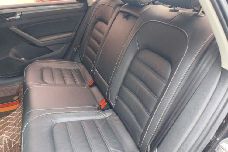 Used Volkswagen Passat 2016 330TSI DSG Luxury Edition Left Rear Seat