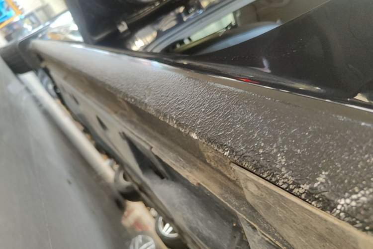 Used Volkswagen Passat 2016 330TSI DSG Luxury Edition Left Side Sill