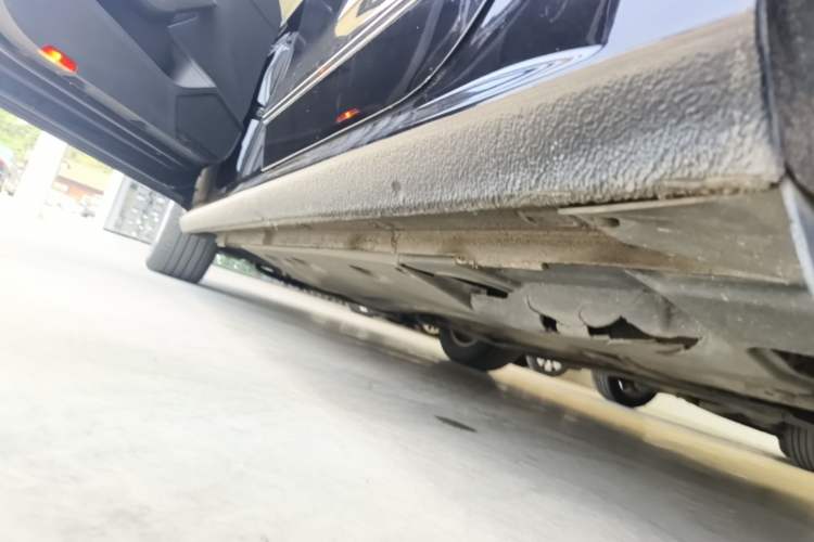 Used Volkswagen Passat 2016 330TSI DSG Luxury Edition Left Side Sill