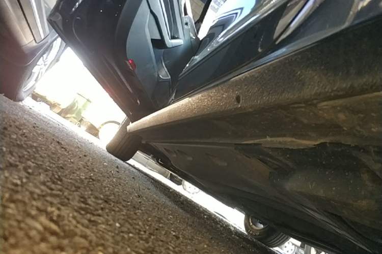 Used Volkswagen Passat 2016 1.8T Government Procurement Version (CEA Engine + 6AT) Left Side Sill