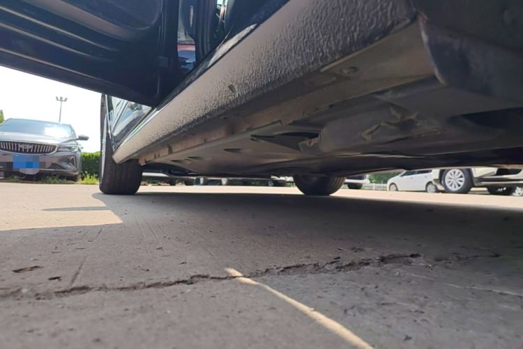 Used Volkswagen Passat 2016 330TSI DSG Luxury Edition Left Side Sill