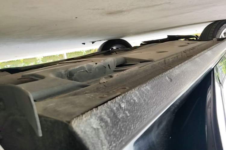 Used Volkswagen Passat 2016 1.8T Government Procurement Version (CEA Engine + 6AT) Left Side Sill