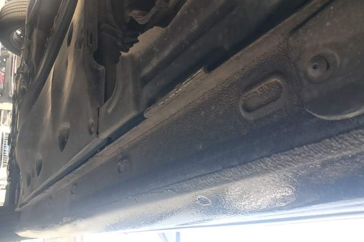 Used Volkswagen Passat 2016 1.8T Government Procurement Version (CEA Engine + 6AT) Left Side Sill