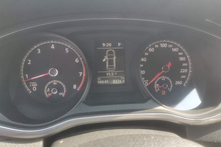 Used Volkswagen Passat 2016 280TSI DSG Prestige Edition Odometer Close Up