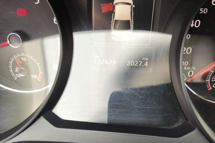 Used Volkswagen Passat 2016 330TSI DSG Prestige Edition Odometer Close Up