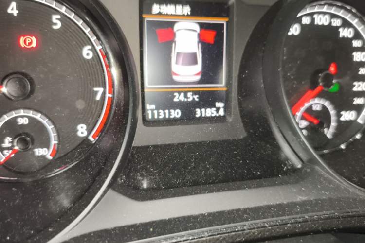 Used Volkswagen Passat 2016 330TSI DSG Prestige Edition Odometer Close Up