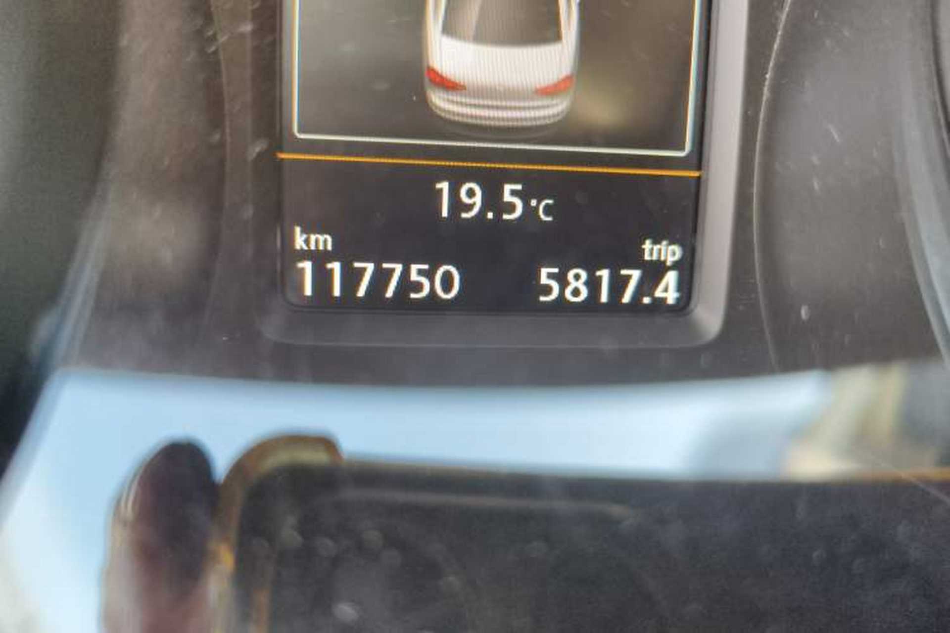 Used Volkswagen Passat 2016 380TSI DSG Ultimate Edition Odometer Close Up
