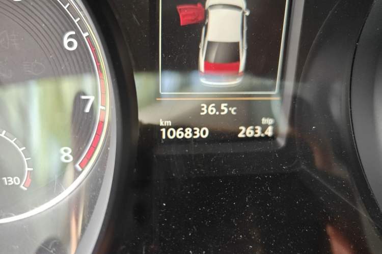 Used Volkswagen Passat 2016 330TSI DSG Prestige Edition Odometer Close Up